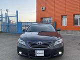 Toyota Camry 2006 года за 6 000 000 тг. в Актобе – фото 2