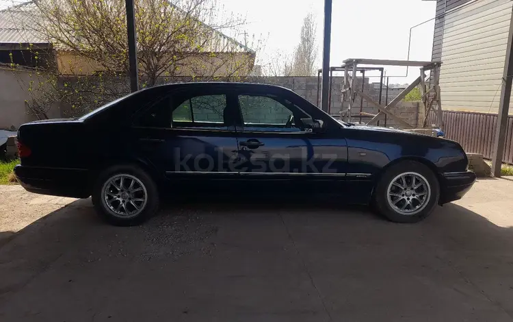 Mercedes-Benz E 230 1996 годаүшін2 300 000 тг. в Шымкент