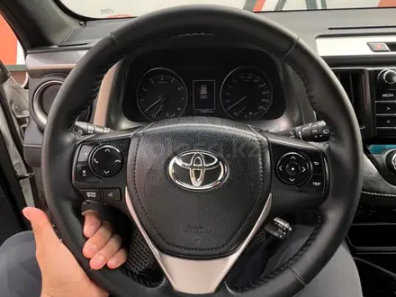 Toyota RAV4 2016 года за 11 000 000 тг. в Актобе – фото 12