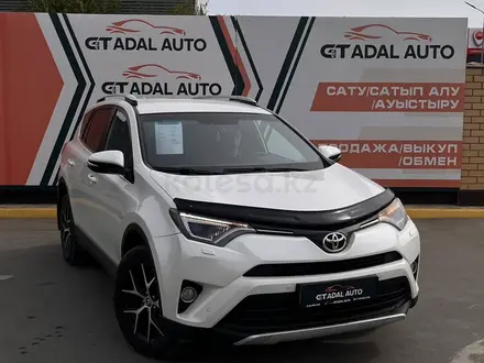 Toyota RAV4 2016 года за 11 000 000 тг. в Актобе – фото 2