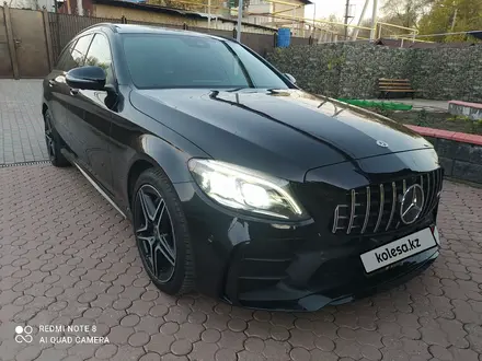 Mercedes-Benz C 200 2019 года за 18 990 000 тг. в Астана