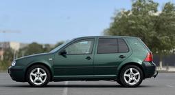 Volkswagen Golf 2001 года за 3 100 000 тг. в Караганда – фото 2
