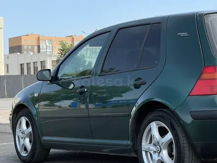 Volkswagen Golf 2001 года за 3 300 000 тг. в Караганда – фото 16