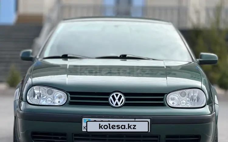 Volkswagen Golf 2001 годаүшін3 300 000 тг. в Караганда