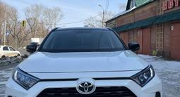 Toyota RAV4 2020 года за 15 800 000 тг. в Усть-Каменогорск