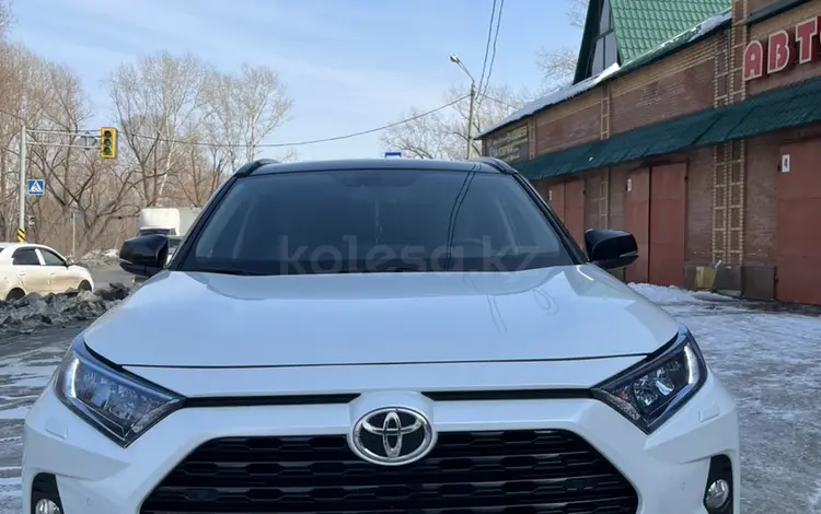 Toyota RAV4 2020 года за 15 600 000 тг. в Усть-Каменогорск