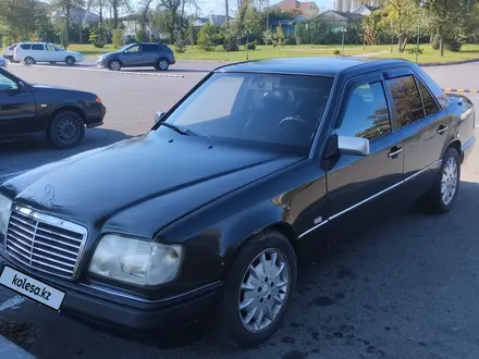 Mercedes-Benz E 280 1994 года за 2 300 000 тг. в Алматы – фото 2