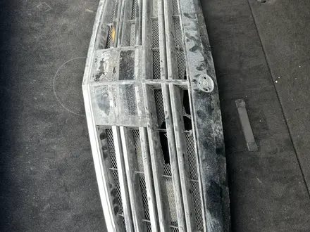 Решетка радиатора Mercedes W221 за 20 000 тг. в Алматы