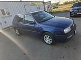 Volkswagen Golf 1997 года за 1 600 000 тг. в Караганда