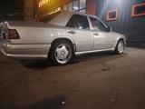 Mercedes-Benz E 320 1994 годаfor2 500 000 тг. в Тараз – фото 5