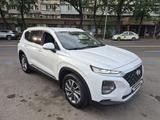 Hyundai Santa Fe 2018 годаүшін12 500 000 тг. в Алматы