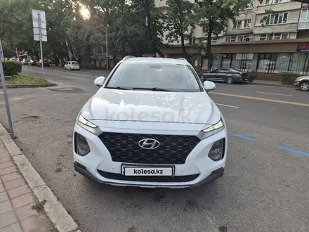 Hyundai Santa Fe 2018 года за 12 500 000 тг. в Алматы – фото 6
