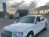 Mercedes-Benz E 280 1993 годаfor1 850 000 тг. в Алматы – фото 2
