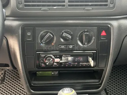 Volkswagen Passat 2005 года за 2 680 000 тг. в Костанай – фото 16