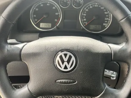 Volkswagen Passat 2005 года за 2 680 000 тг. в Костанай – фото 17