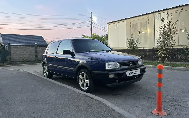 Volkswagen Golf 1996 годаүшін750 000 тг. в Алматы