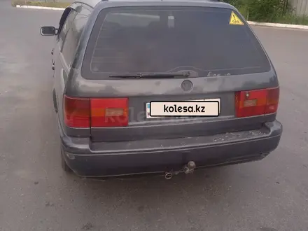 Volkswagen Passat 1995 годаүшін2 600 000 тг. в Шымкент – фото 3