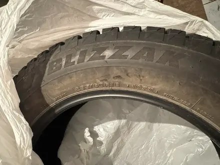 Bridgestone blizzak spike-02 за 320 000 тг. в Алматы – фото 2