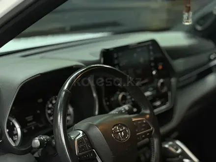 Toyota Highlander 2021 года за 22 000 000 тг. в Алматы – фото 9