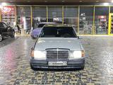 Mercedes-Benz E 300 1986 года за 700 000 тг. в Тараз – фото 2