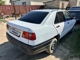 Volkswagen Vento 1992 года за 600 000 тг. в Атырау – фото 3