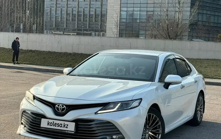 Toyota Camry 2020 годаүшін13 700 000 тг. в Алматы