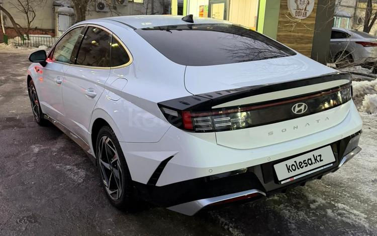 Hyundai Sonata — миниатюра 2