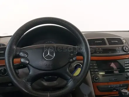 Mercedes-Benz E 200 2006 года за 4 190 000 тг. в Шымкент – фото 13