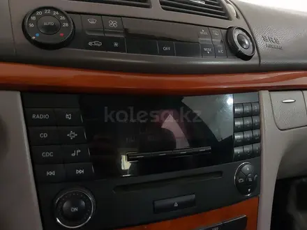 Mercedes-Benz E 200 2006 года за 4 190 000 тг. в Шымкент – фото 19