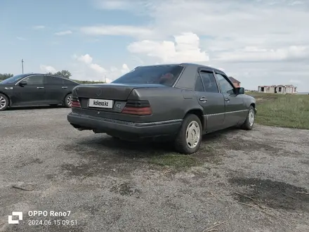 Mercedes-Benz E 200 1989 года за 950 000 тг. в Астана – фото 11