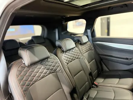 Geely Okavango Premium 2025 года за 12 790 000 тг. в Экибастуз – фото 40