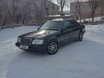 Mercedes-Benz E 220 1994 года за 2 400 000 тг. в Балхаш – фото 3