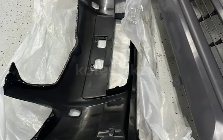 Бампер передний и задний TOYOTA YARIS за 17 000 тг. в Алматы