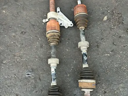 Передние привода Honda Elysion за 20 000 тг. в Алматы
