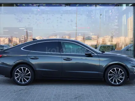 Hyundai Sonata 2021 года за 9 590 000 тг. в Астана – фото 6