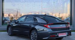 Hyundai Sonata 2021 годаүшін9 590 000 тг. в Астана – фото 3