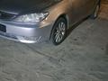 Toyota Camry 2006 года за 3 300 000 тг. в Атырау – фото 2