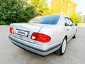 Mercedes-Benz E 200 1998 годаfor4 800 000 тг. в Павлодар – фото 19