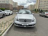 Mercedes-Benz R 350 2005 годаfor6 100 000 тг. в Астана