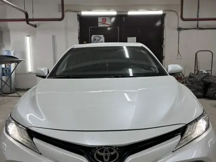 Toyota Camry 2018 года за 14 000 000 тг. в Астана – фото 5