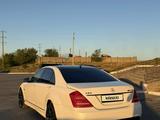 Mercedes-Benz S 63 AMG 2007 года за 10 000 000 тг. в Караганда – фото 2