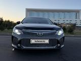 Toyota Camry 2015 года за 9 450 000 тг. в Павлодар – фото 2