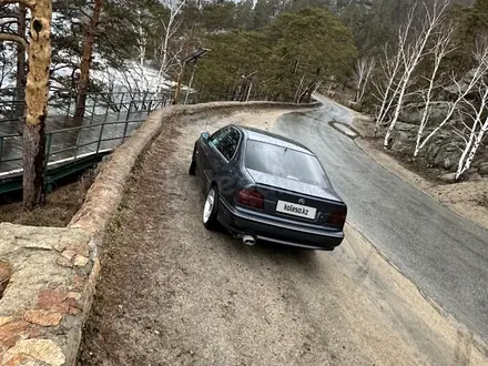 BMW 528 1997 года за 2 900 000 тг. в Семей – фото 2