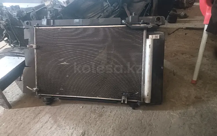 Радиатор основной на Авенсис оригинал за 30 000 тг. в Алматы
