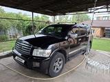 Infiniti QX56 2004 годаүшін8 000 000 тг. в Алматы