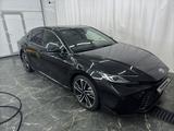 Toyota Camry 2024 годаfor18 500 000 тг. в Актобе – фото 2