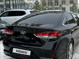 Hyundai Sonata 2019 годаүшін8 300 000 тг. в Астана – фото 3