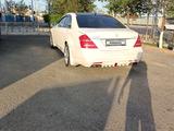 Mercedes-Benz S 450 2010 года за 13 000 000 тг. в Атырау – фото 4