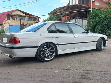 BMW 740 1995 года за 4 500 000 тг. в Алматы – фото 5