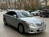 Toyota Camry 2010 годаүшін7 700 000 тг. в Шымкент – фото 2